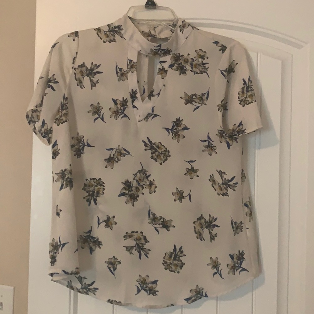 Sienna Sky flowery top